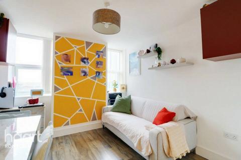 1 bedroom apartment for sale, Verve Apartments, Romford, RM1 3FD