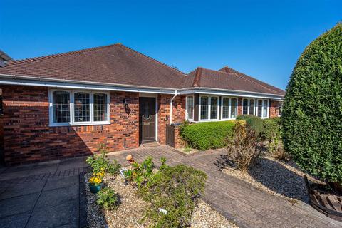 2 bedroom retirement property for sale, 46 Hanover Court, Tettenhall, Wolverhampton, WV6 8QL