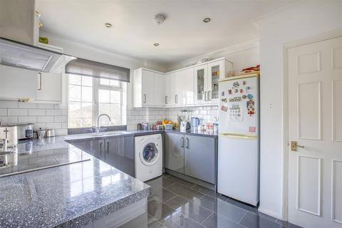 2 bedroom maisonette for sale, Mandeville Road, Aylesbury HP21