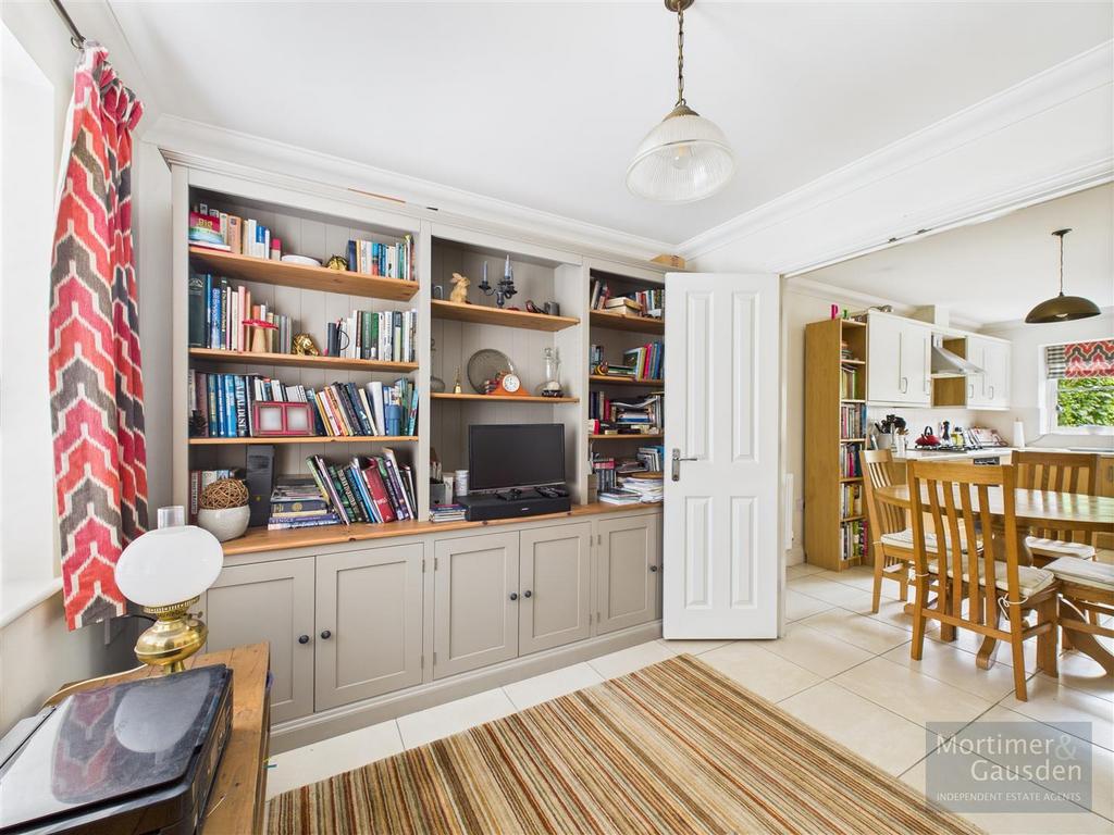 Dining Room (Snug)