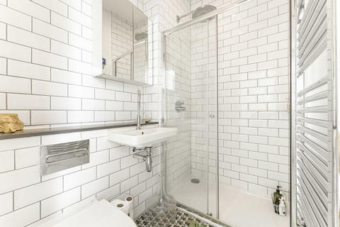 Flat 1, 1 Head Street, London, E1 0QN