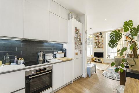 Flat 1, 1 Head Street, London, E1 0QN