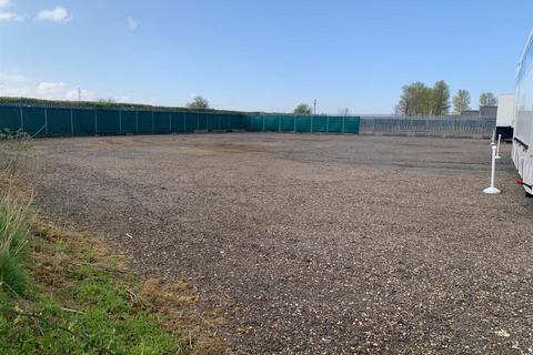 Land to rent, Storage Land to Let, Honey Pot Lane, Grantham NG33 5LZ