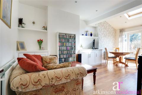 43 Buckingham Close, Enfield, EN1 3JQ