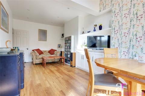 43 Buckingham Close, Enfield, EN1 3JQ