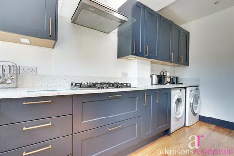 43 Buckingham Close, Enfield, EN1 3JQ