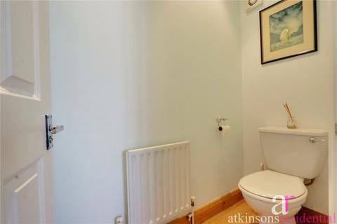 43 Buckingham Close, Enfield, EN1 3JQ