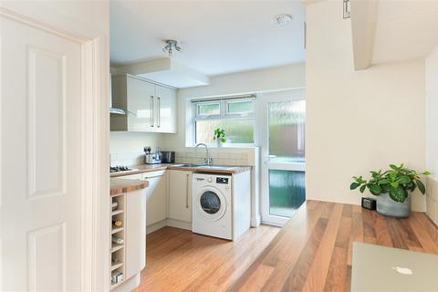 2 bedroom maisonette for sale, Lewins Road, Epsom
