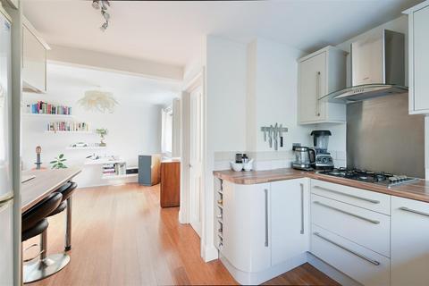2 bedroom maisonette for sale, Lewins Road, Epsom