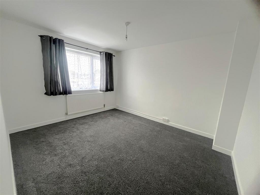 Bedroom 2..jpg