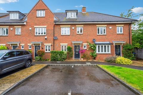 undefined, Montague Close, Farnham Royal SL2