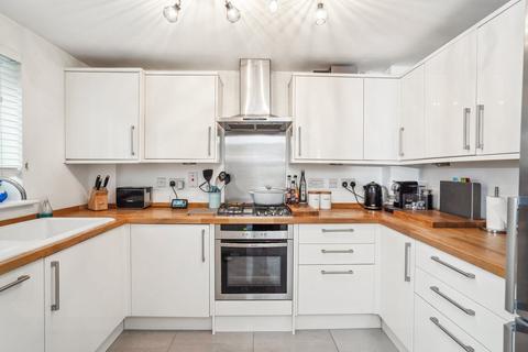 undefined, Montague Close, Farnham Royal SL2