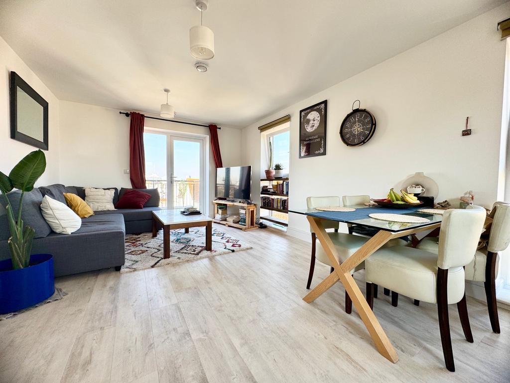 Living/Kitchen/Dining