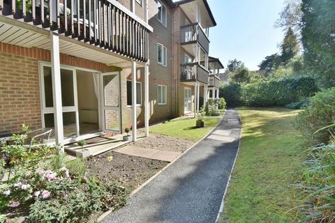 1 bedroom retirement property for sale, Fernlea Avenue, Ferndown, BH22