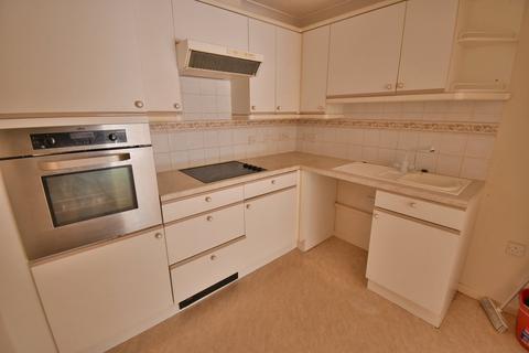 1 bedroom retirement property for sale, Fernlea Avenue, Ferndown, BH22