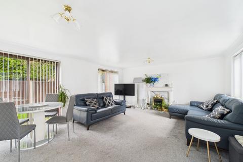2 bedroom bungalow for sale, St. Johns Court, Nottingham NG4