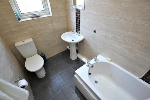 1 bedroom in a house share to rent, Langdale Terrace, Leeds, LS6 3DY