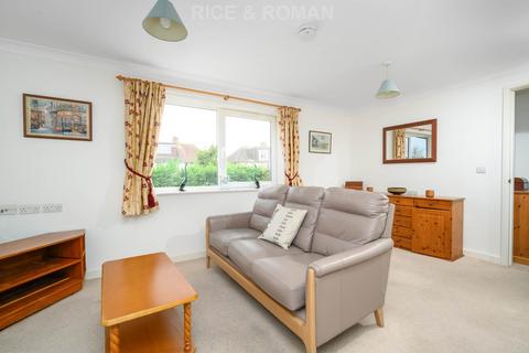 undefined, Manor Road North, Esher KT10