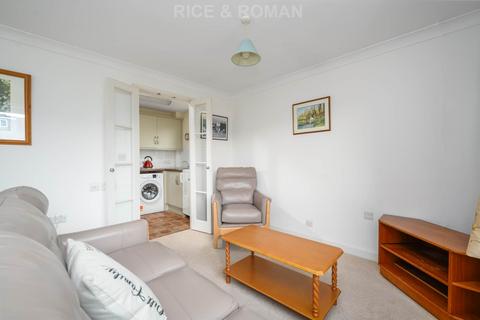 undefined, Manor Road North, Esher KT10