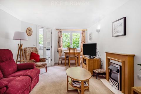 undefined, Manor Road North, Esher KT10
