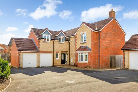 5 bedroom detached house for sale, Robin Road, Old Sarum, Salisbury