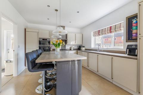 5 bedroom detached house for sale, Robin Road, Old Sarum, Salisbury