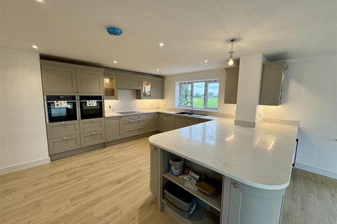 undefined, Hall Road, Brockdish