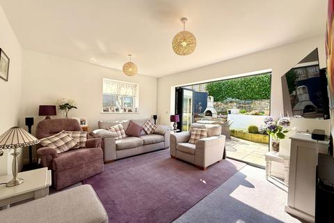 2 bedroom detached bungalow for sale, North Grove Crescent, Wetherby, West Yorkshire, LS22 7PY
