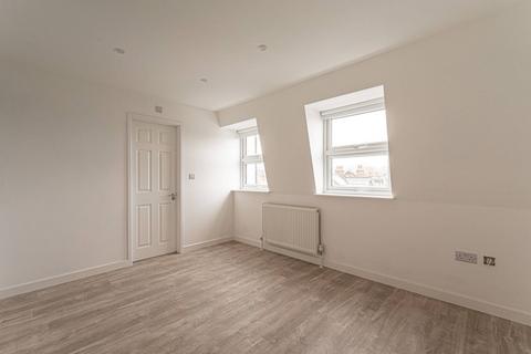 2 bedroom flat to rent, Fortune Green Road, Fortune Green, London, NW6