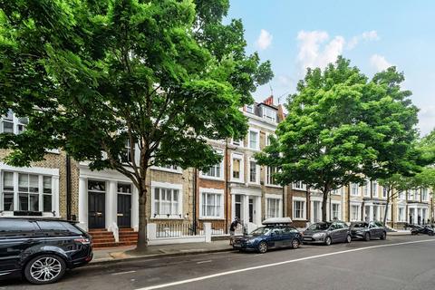 3 bedroom flat for sale, Kempsford Gardens, Earls Court, London, SW5