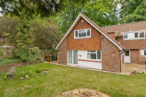 5 bedroom detached house for sale, Milburn Walk, Epsom