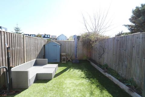 4 bedroom terraced house to rent, Portland Road, Kingston upon Thames KT1