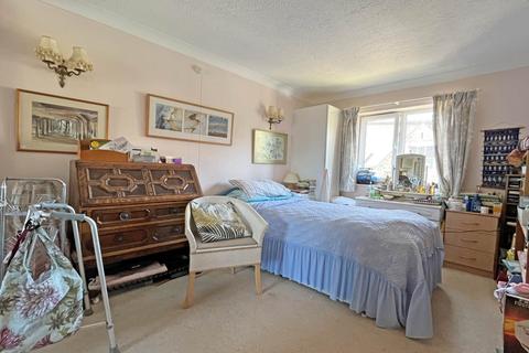 1 bedroom retirement property for sale, Trinity Place, Eastbourne, BN21 3DB