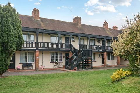 2 bedroom flat for sale, Manor Green Road, Epsom KT19