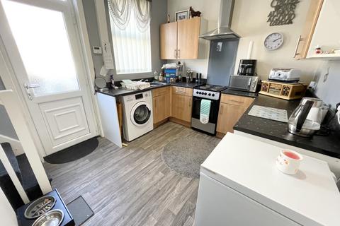 2 bedroom terraced house for sale, Camden Road, Layton FY3