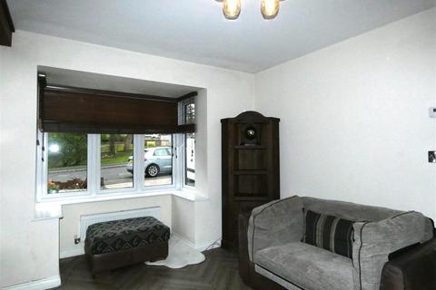 4 bedroom detached house to rent, Old Mill Dam Lane, Bradford BD13