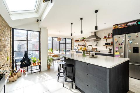 5 bedroom terraced house for sale, Endymion Road, London, SW2