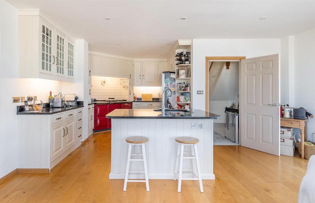 Kitchen/ Living Room