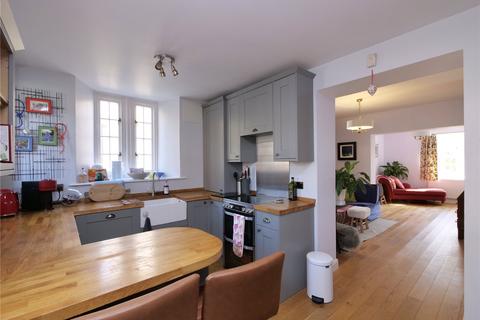 3 bedroom end of terrace house for sale, A Charming Three Bedroom Cottage in South Horrington