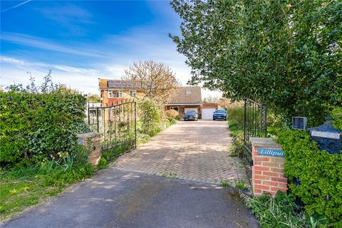 47 Healing Road, Stallingborough, Grimsby, DN41 8AD