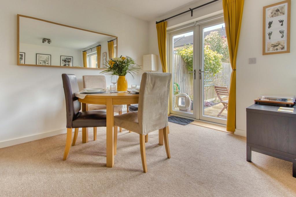 Ewemove Taunton - Firepool View (1)