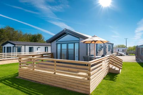 2 bedroom lodge for sale, Sunseeker Ashton at Tallington Lakes, Barholm Rd PE9