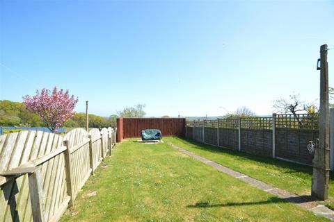 3 bedroom semi-detached house for sale, Cowes Road, Newport