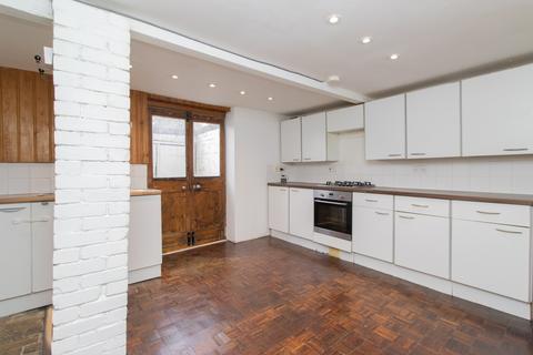 4 bedroom end of terrace house for sale, Trinity Square, Margate, CT9