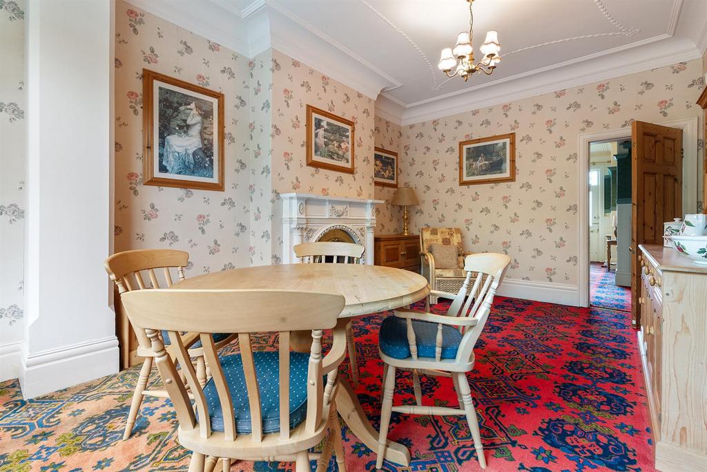 36 Upper Batley, Low Lane 21 297.png