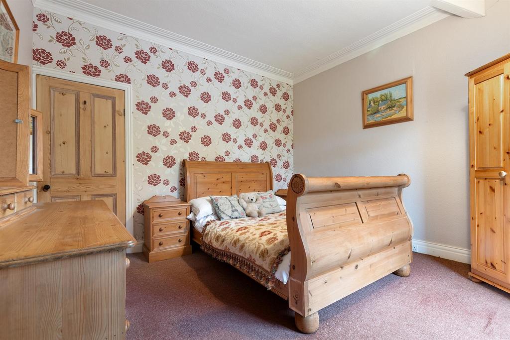 36 Upper Batley, Low Lane 30 297.png