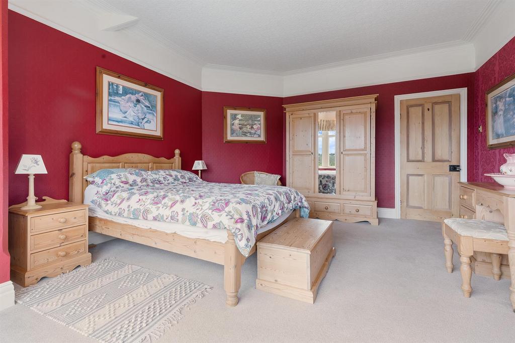 36 Upper Batley, Low Lane 37 297.png