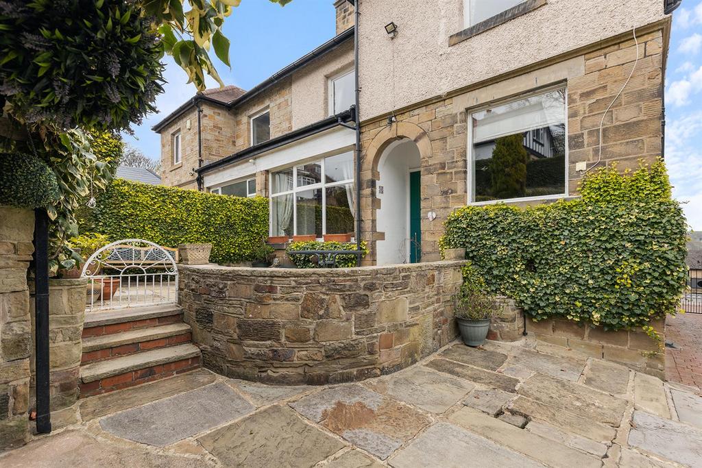 36 Upper Batley, Low Lane 44 297.png