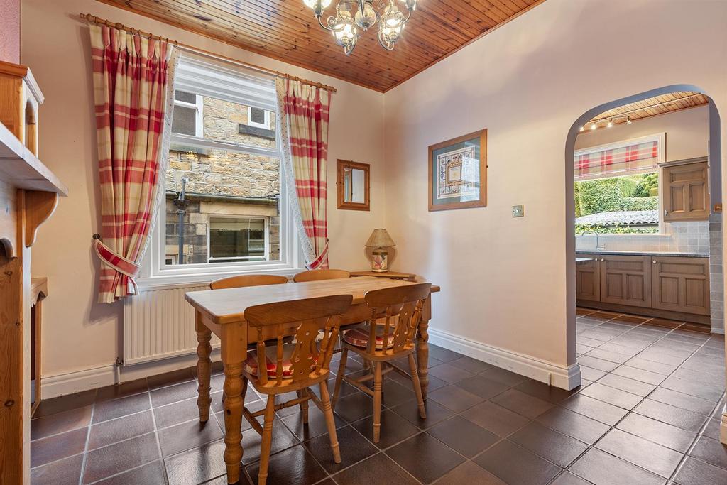 36 Upper Batley, Low Lane 12 297.png