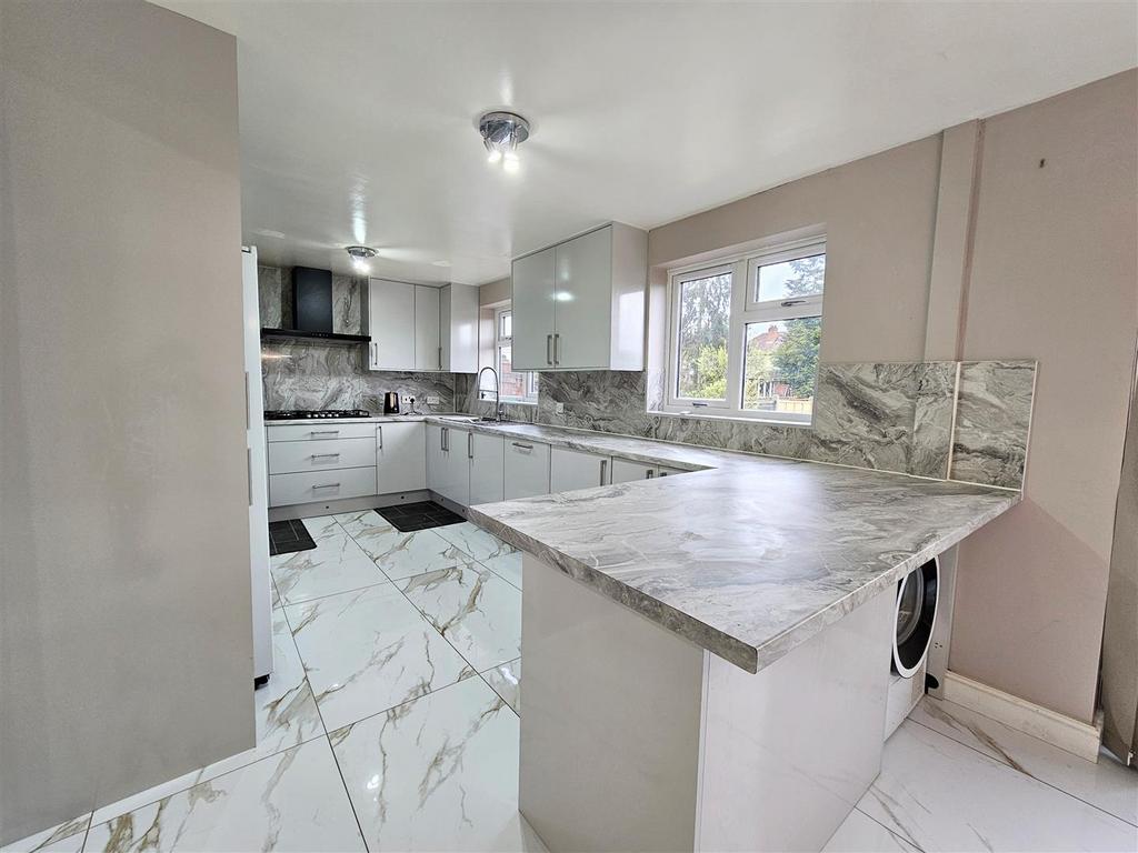 34b Codsall Road 4